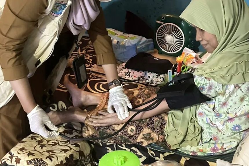 Tangsel Deteksi Penyakit Warga Lewat Program Ngider Sehat